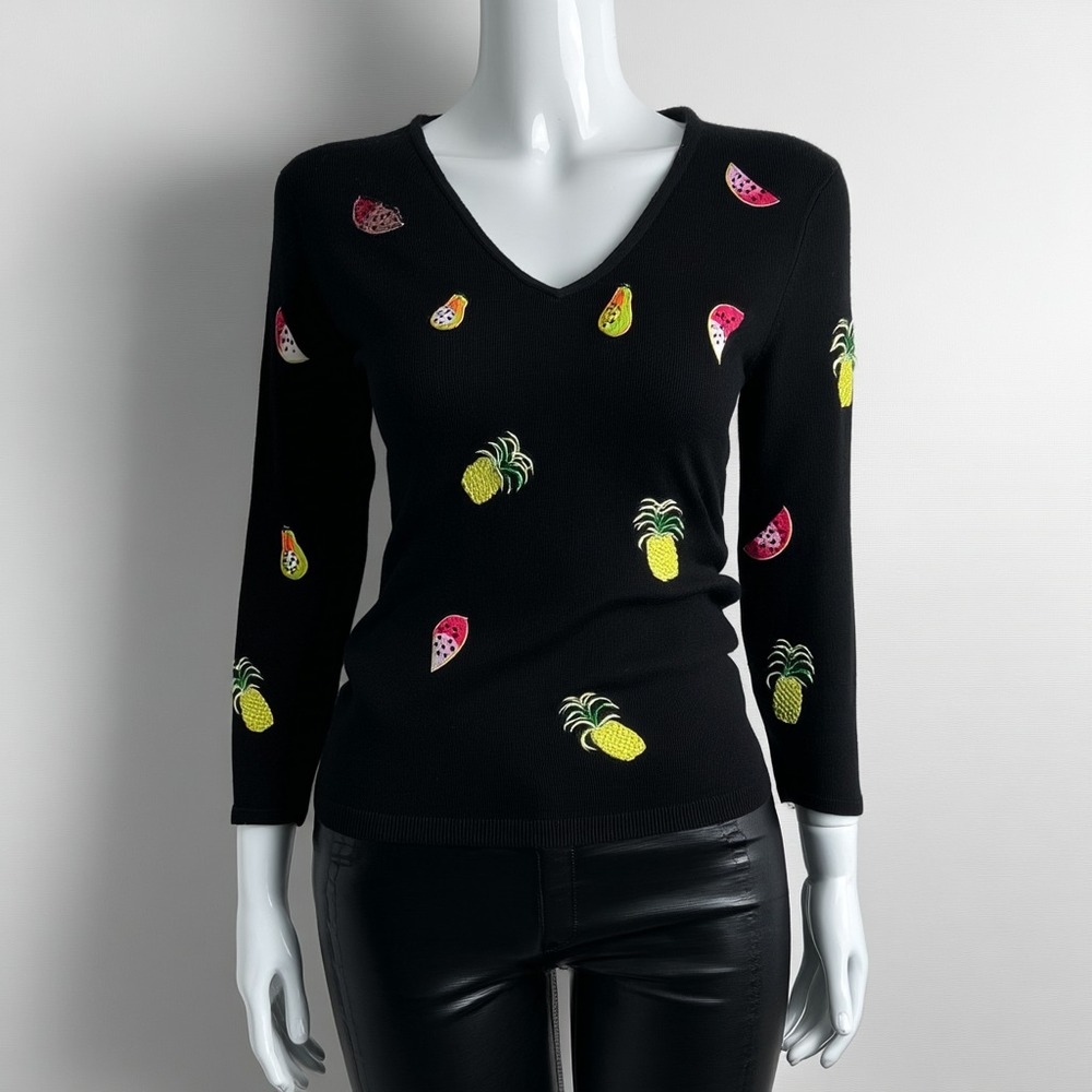 Alexandra Bartlett Black Embroidered Fruit Print V Neck‎ Sweater Top L Preppy